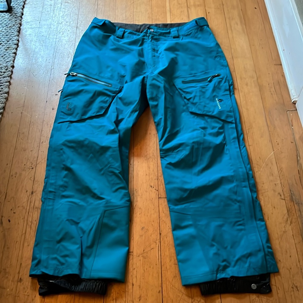 Mountain Hardwear Snow pants